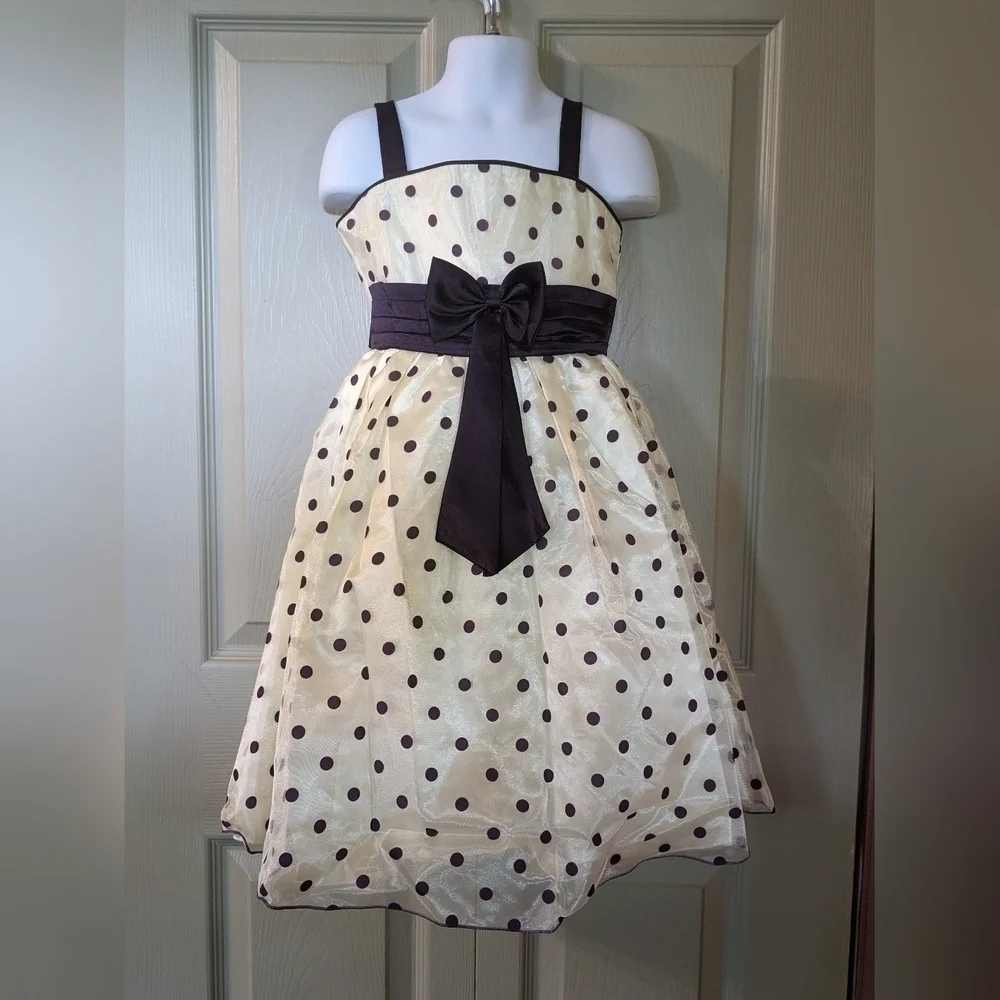 New with Tags Classic Fashion Easter Party Dress, Size 5, B19